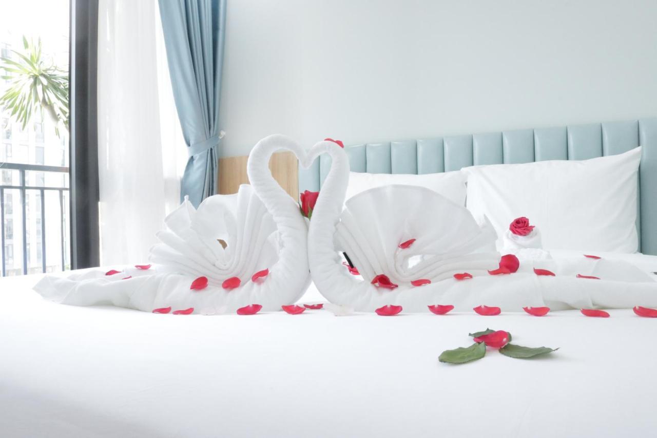 Hummer Hotel & Apartment Da Nang Beach Bagian luar foto