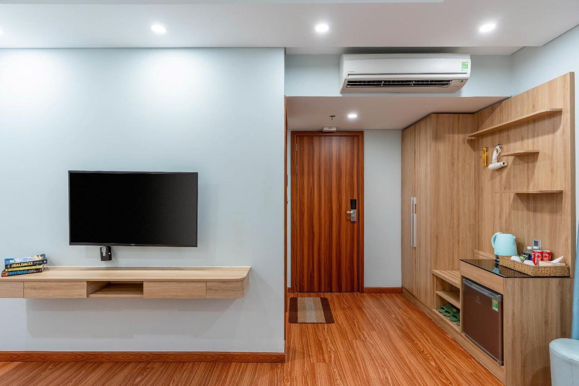 Hummer Hotel & Apartment Da Nang Beach Bagian luar foto